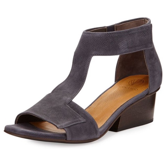 COCLICO Shoes - Coclico Textured Leather Ollie City Sandal Grey Size 8.5 T-Strap & Wooden Heel